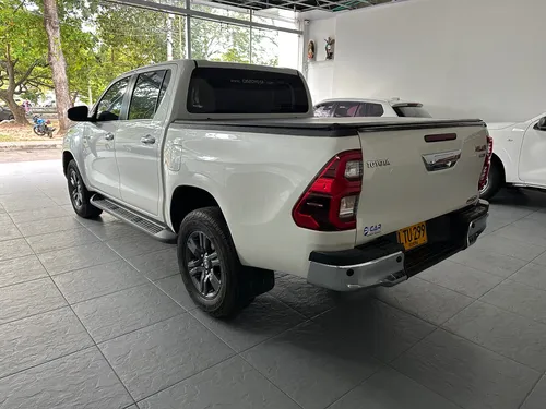 Toyota Hilux 4.0