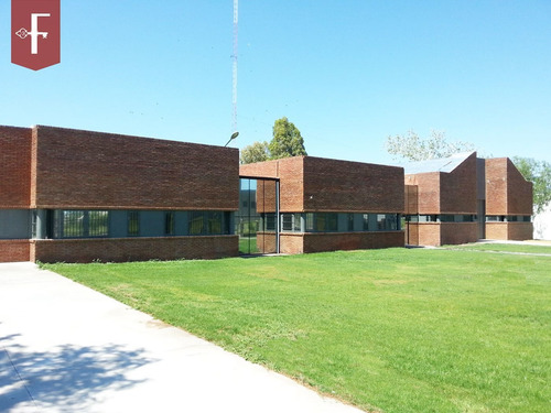 Imagen 4 de 8 de Galpon En Venta En San Luis