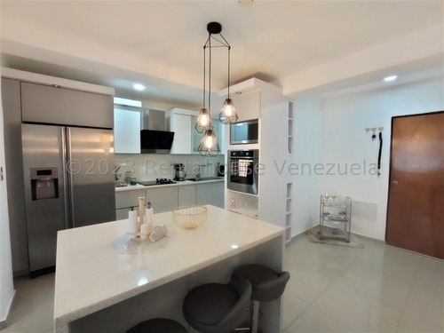 Moderno Apartamento En Venta Concepto Amerciano Remodelado Conjunto Privado Las Carolinas Turmero Vigilancia Pozo Estef 24-3492