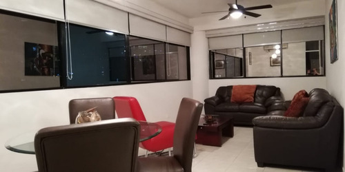 Imagen 1 de 8 de Venta O Alquiler De Apartamento En Paitilla. Ph Royal Center Panama