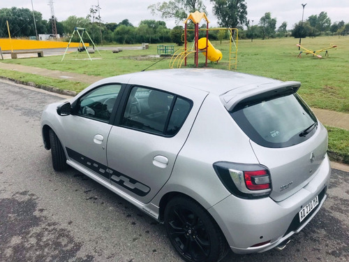 Imagen 2 de 13 de Renault Sandero Rs 2.0