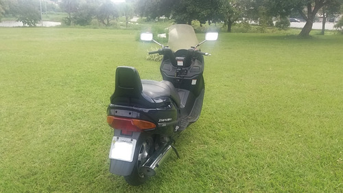 Suzuki Burgman 400