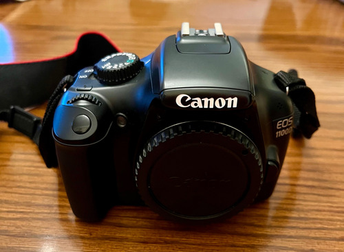 Canon Eos 1100d Dslr Color  Negro