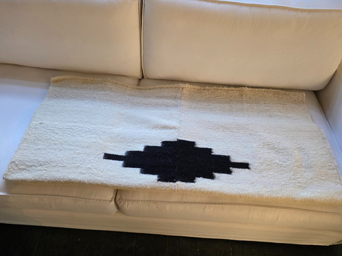 Puyo Norteño Lana De Llama- Alfombra - Pie De Cama Blanco Con Negro Y Marrón Lisa