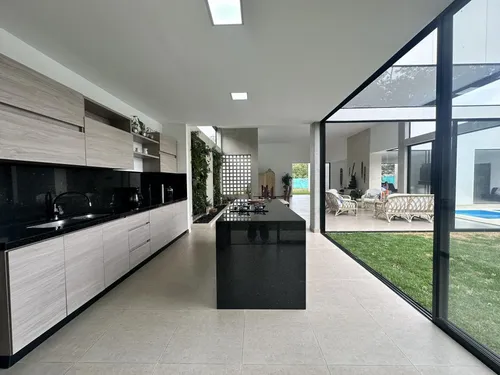 Casa En Venta En La Morada. Cod V7247120