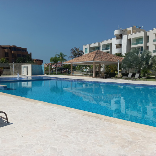 Carenero Yacht Club , Lecherias R 16 Bello Y Lujoso Apartamento Con Vista A La Piscina