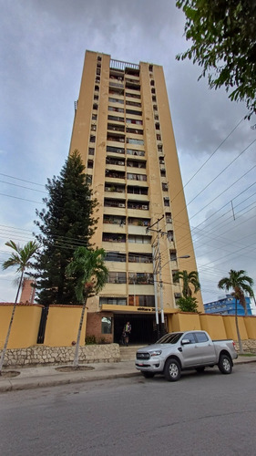 Apartamento En Alquiler En Maracay Res. Abitare 2002  Du