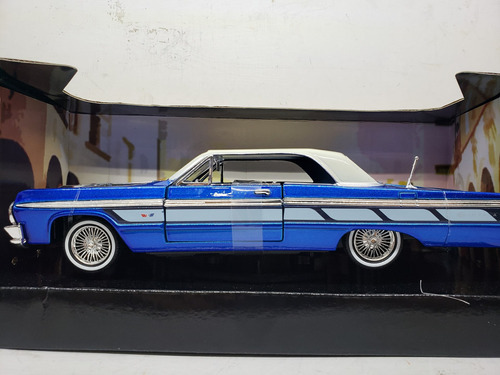 Motormax 1:24 1964 Chevrolet Impala Azul Lowrider Clasico