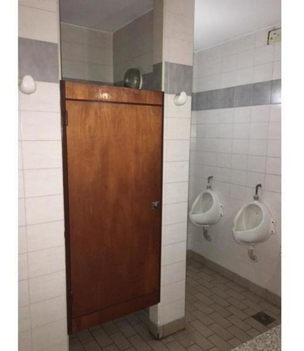 Imagen 10 de 13 de Edificio Comercial