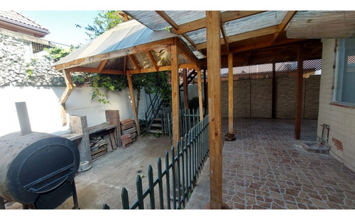 Casa Remodelada En Santo Tomás (4d-4b) - Quilicura