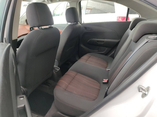 Imagen 6 de 15 de Chevrolet Sonic Lt Aut 2016