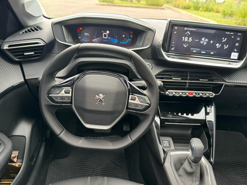 Peugeot 208 1.6 Feline Tiptronic