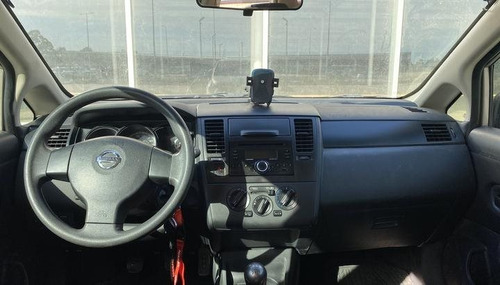 Nissan Tiida Std 1.6 2015