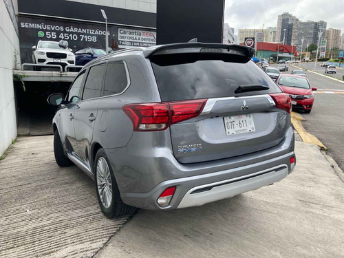 Imagen 7 de 11 de Mitsubishi Outlander 2019 5p Se Hbrido L4/2.0 Aut