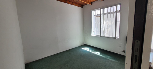 Imagen 9 de 11 de Alquiler Departamento De 3 Ambientes Para Uso Profesional/comercial