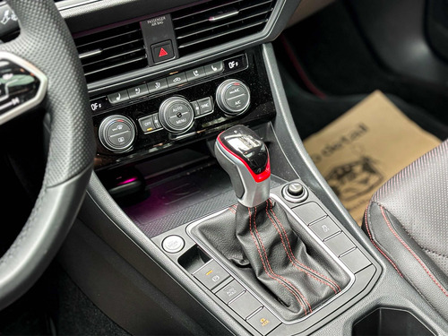 Volkswagen Vento 2.0 Tsi Gli 211cv App Connect + Nav