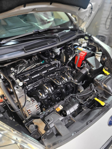 Ford Fiesta Kinetic Titanium Powershift