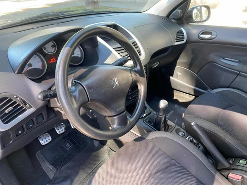 Peugeot 207 1.6 Xt
