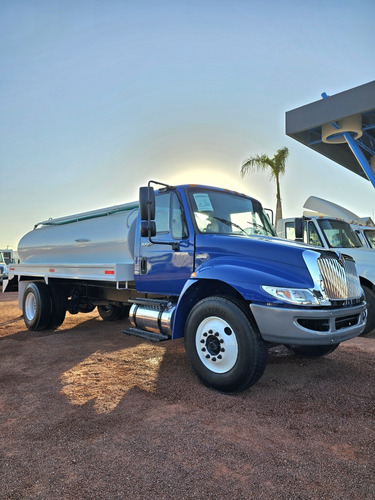 International 4300 Modelo 2011 Tanque Nuevo De 10,000 Litros