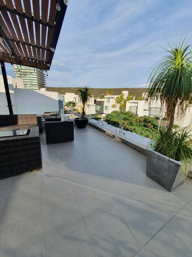 Vendo Casa En Centro Sur, Claustros De Las Misiones, Roof Garden, 3 Niveles