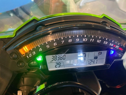 Imagen 4 de 17 de Kawasaki Zx10 R Ninja Yamaha R1 R6 Cbr Honda 600 Bmw S1000rr