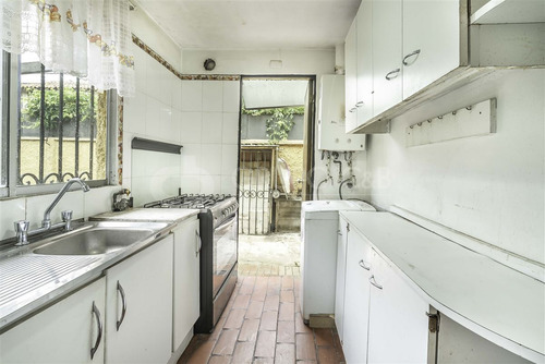 Casa En Venta De 3 Dorm. Trinidad/avda. La Florida