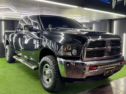 Dodge Ram 5.7 1500 Slt 4x4