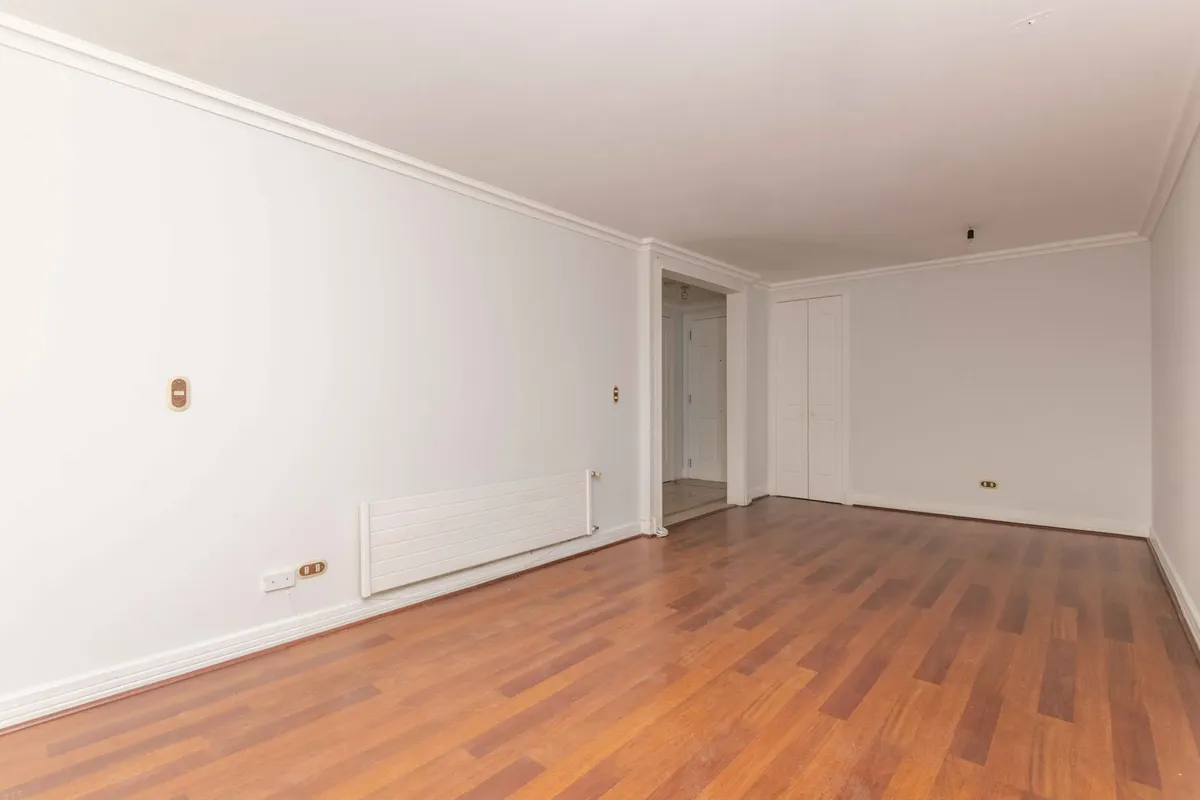 Imagen 2 de 19 de Edificio Marcel Duhaut (1 Est. 1 Bod.) Piso 5