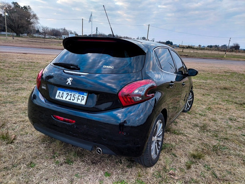 Imagen 8 de 8 de Peugeot 208 2016 1.6 Feline Pack Cuir