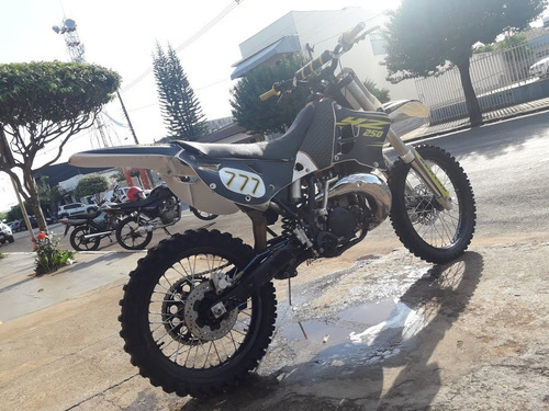 Imagem 9 de 14 de Yz 250 2t, 1995, Escape Prócircuit, Guidão 28mm, M.retrateis
