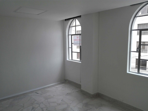 Imagen 10 de 14 de Venta Consultorio En Arboleda, Manizales. Cod 2761226