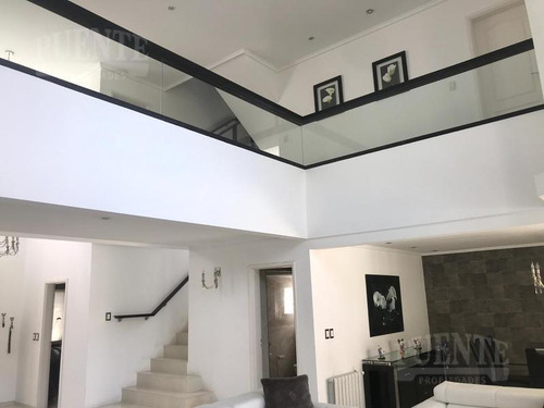 Casa En Venta En Saint Thomas - Canning
