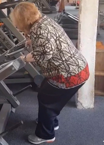 Imagen 2 de 5 de Entrenadora Personal (sólo Damas)