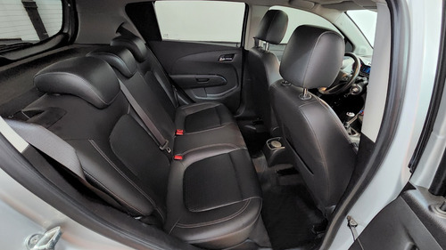 Imagen 8 de 21 de Chevrolet Sonic 2016 1.6 Ltz Mt Mx