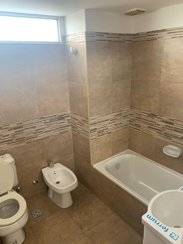 Imagen 6 de 7 de Av. San Martin 7100. 2 Amb. Con Enorme Balcon. A Estrenar!!. Villa Pueyrredon