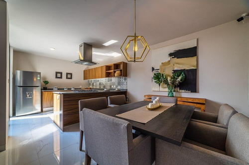 Imagen 3 de 26 de Casa En Zibata. 3 Recamaras. Paneles Solares En Areas Comunes Y Vialidades. Exclusividad. Excelente Arquitectura. Plusvalia De Mas 15%. Pregunta Por Los Esquemas De Pagos Y Descuentos