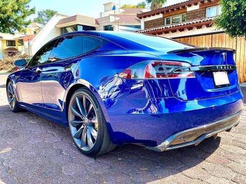 Imagen 2 de 15 de Tesla S 90d