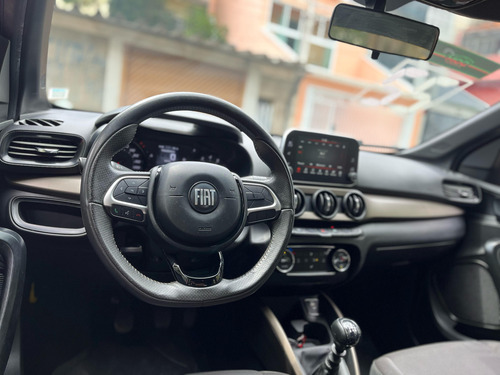 Fiat Cronos 1.3 Drive Flex 4p