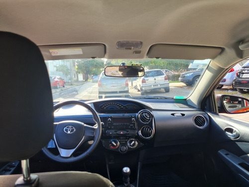 Toyota Etios 1.5 Sedan Xls 2016