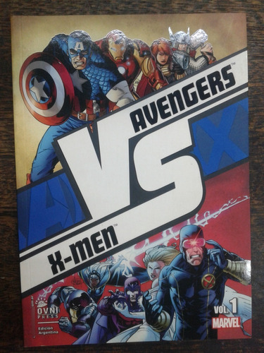 Imagen 1 de 3 de Avenger Vs. X-men * Volumen 1 * Ovni * Con Set De Cartas *