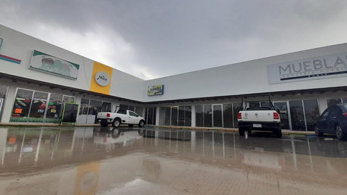 Imagen 1 de 4 de Local En Plaza Comercial Dzityá 50mts