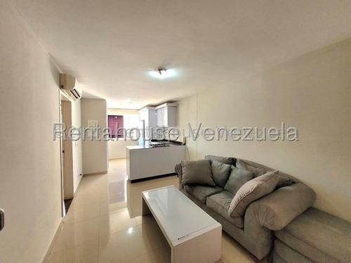 Norgelin Diaz Alquila Apartamento En El Este De Barquisimeto Con Planta Eléctrica Cod. 25-15218