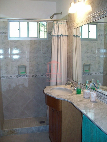 Chalet A Pocas Cuadras Del Mar En Venta- Ref: 540