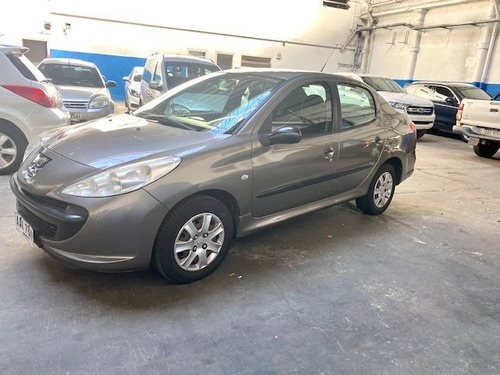 Peugeot 207 Compact 1.4 2010. Impecable!