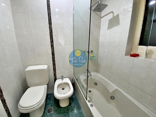 Hermosa Casa En Venta En Playa Mansa- Ref: 5929