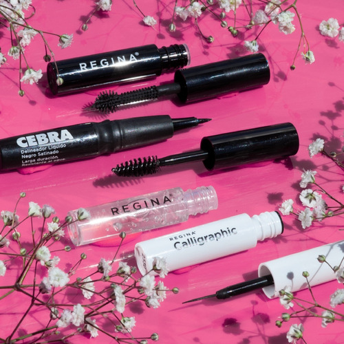 Set De Maquillaje Ojos Delineados Regina