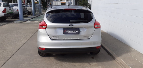 Ford Focus Titanium