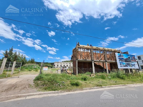Imagen 12 de 21 de Duplex Y Departamentos En Venta - Los Prados Ii - La Calera - Vista A La Laguna!!!