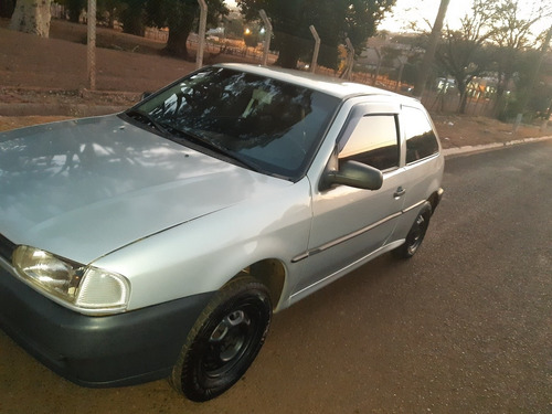 Imagem 2 de 3 de Volkswagen Gol 2002 1.0 Special 2p
