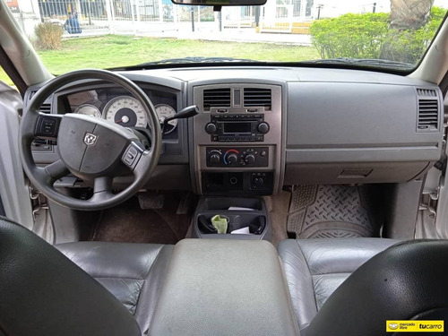 Dodge Dakota Slt